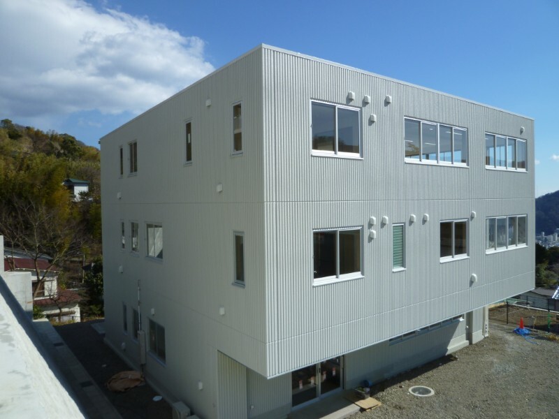 ①フルーズ熱海<br>伊豆介護センター熱海<br>②熱海高齢者相談センター<br>（地域包括支援センター）